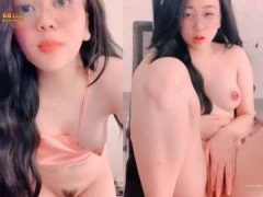 Hoa Khôi Quán Bar Làm Nghề Tay Trái Trên App Live