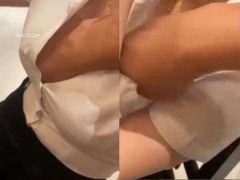 Nữ Nhân Viên Quán Hai Lúa Sẵn Sàng Khoe Ti Cho Khách Chăm Sóc